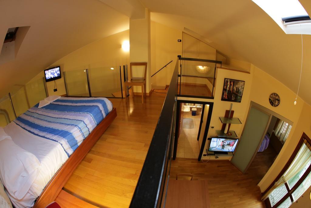 Apartment Bed *