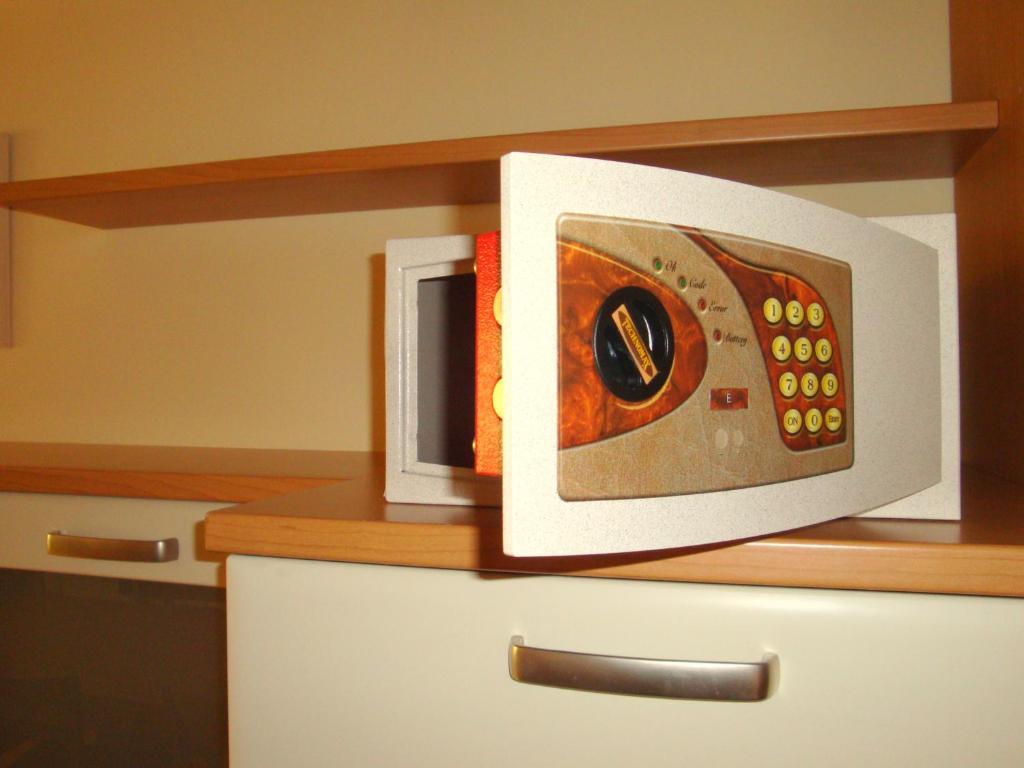 Apartment Bed *